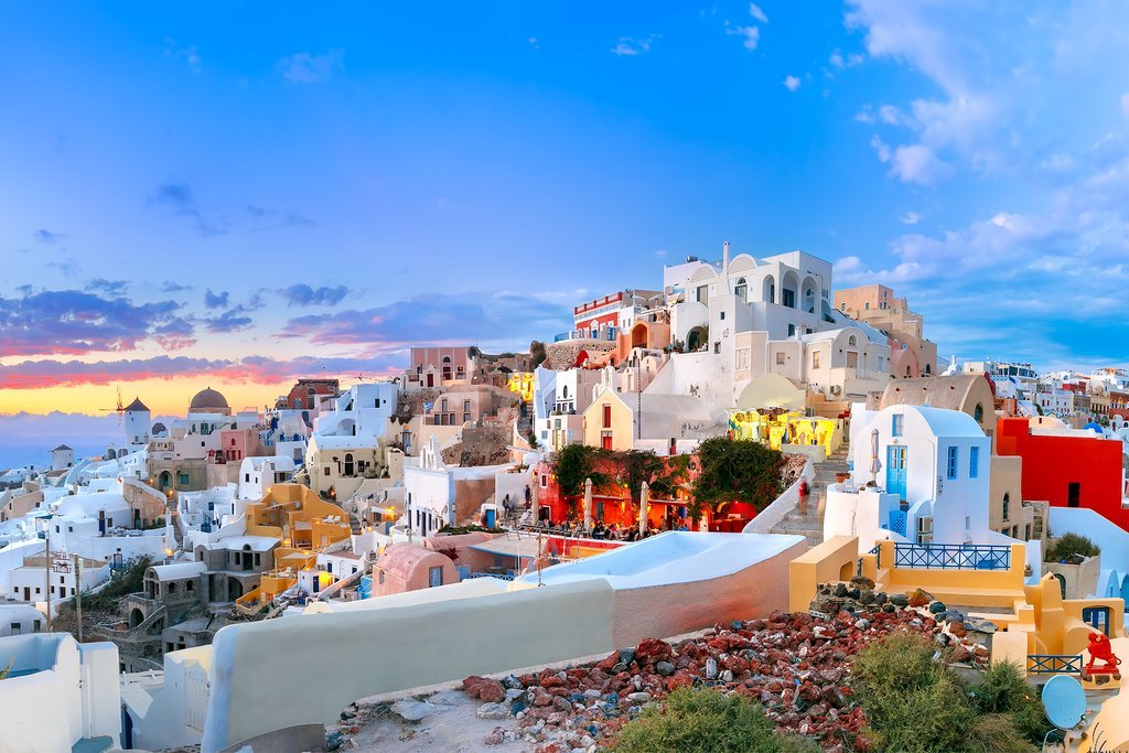 Wrap Up the Best Time to Visit Santorini